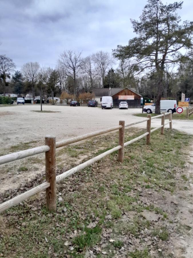 Location Mobil-Home Le Parc Des Roches Saint-Chéron المظهر الخارجي الصورة
